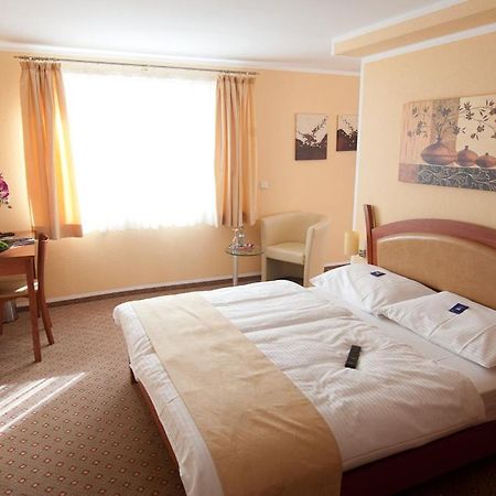 Aristo Hotel Filderstadt Rum bild